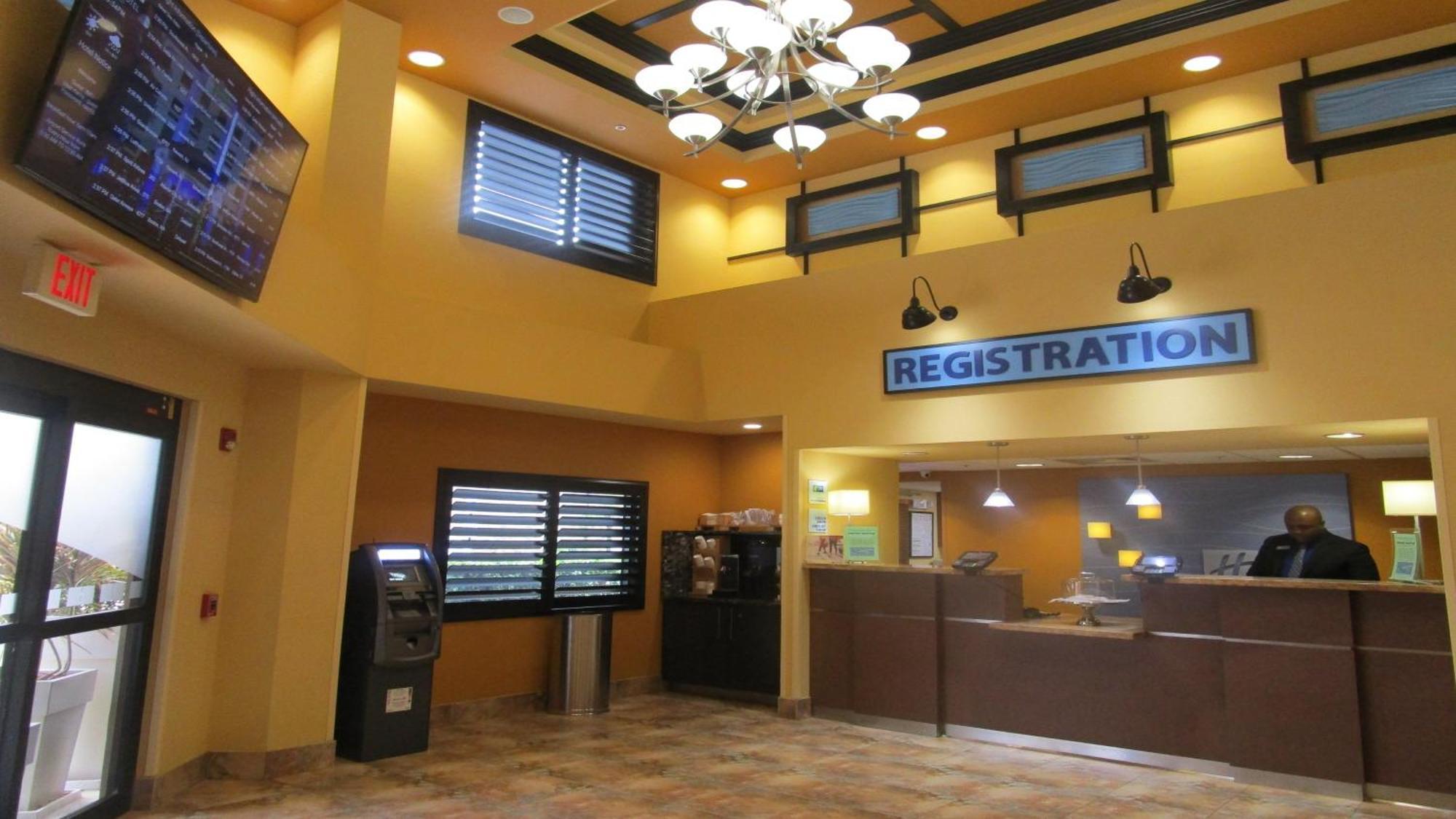 Holiday Inn Express And Suites Fort Lauderdale Airport West By Ihg Davie Exterior photo